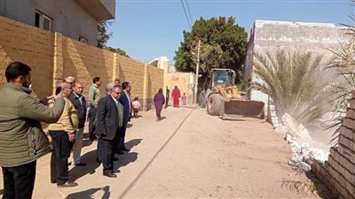 مراكز المنيا تزيل 44 حالة تعد بالبناء على أملاك الدولة والري 