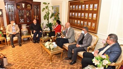 محافظ أسيوط يلتقي نائب وزير السياحة والآثار لمناقشة أعمال تطوير مسار رحلة العائلة المقدسة