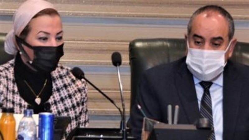 وزيرا الطيران والبيئة