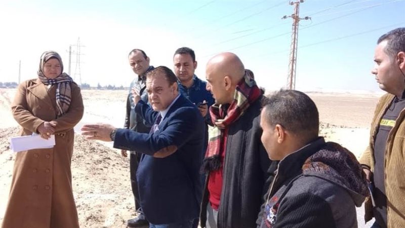 رئيس مركز ملوى يتابع