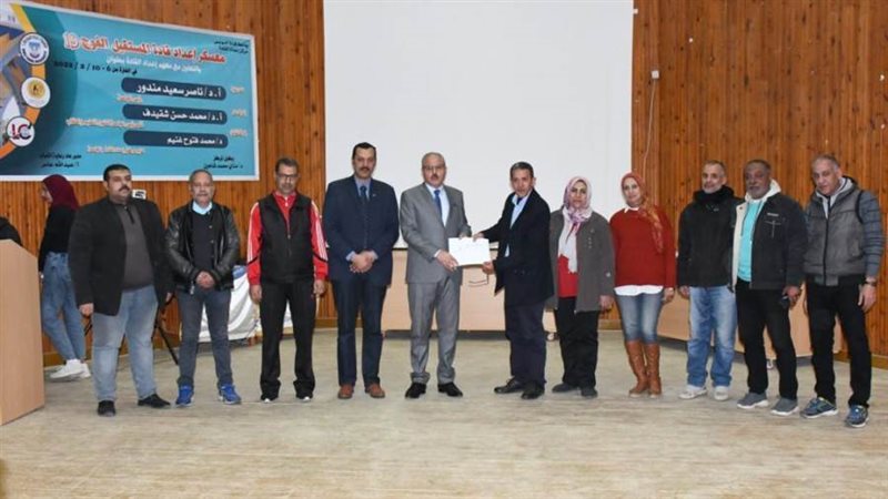 معسكر إعداد قادة