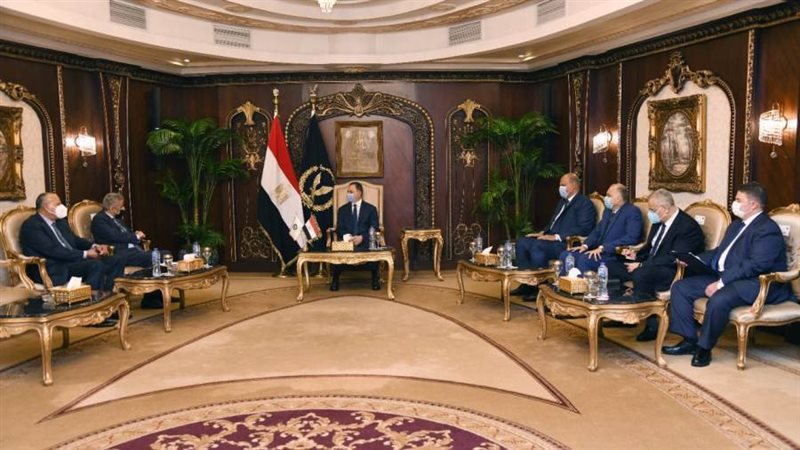 وزير الداخلية خلال