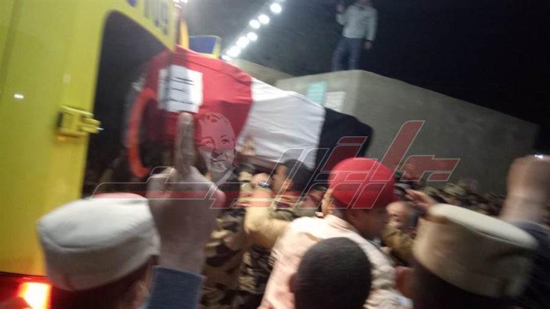 جانب من جنازة الشهيد