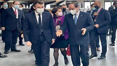 الرئيس السيسي يلتقي في مدينة بريست بنظيره الفرنسي ماكرون