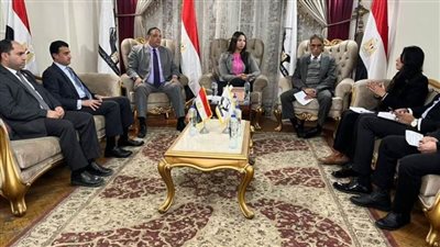 النائب محمد عزمي: 