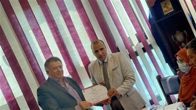 تكريم فريق الكنترول المركزي بكلية الآداب جامعة دمنهور