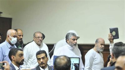 تأجيل محاكمة حسن راتب وعلاء حسانين للغد