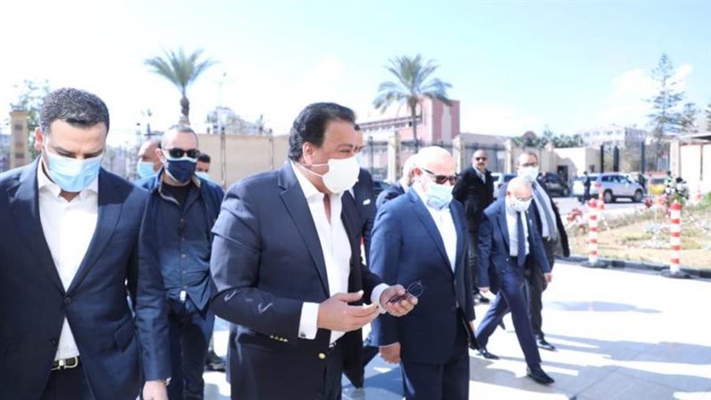 وزير الصحة ومحافظ