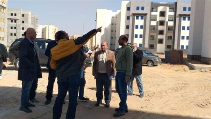 مسؤولو الإسكان يتفقدون