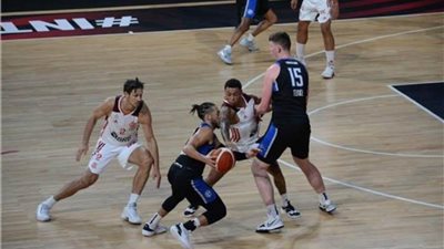 فلامنجو البرازيلي يفوز على بورجوس الإسباني ويتوج بكأس العالم للأندية لكرة السلة