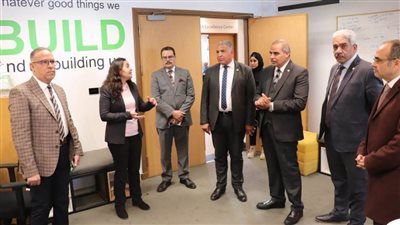 رئيس جامعة الأزهر يزور قطاع الابتكار وريادة الأعمال والحاضنات التكنولوجية بجامعة النيل