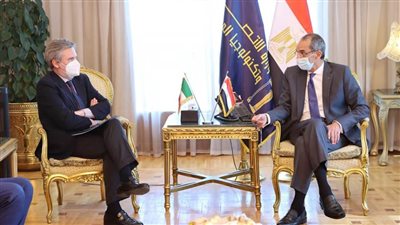 وزير الاتصالات يبحث مع سفير إيطاليا سبل تعزيز التعاون المشترك