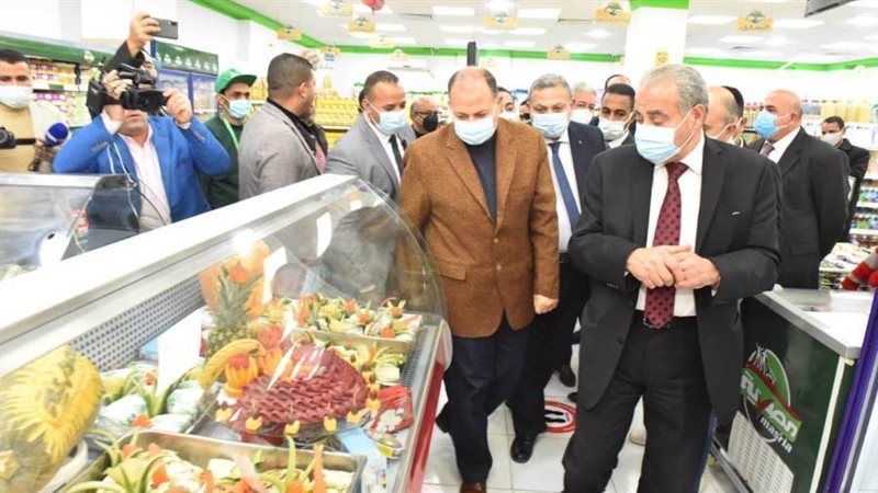 وزير التموين ومحافظ