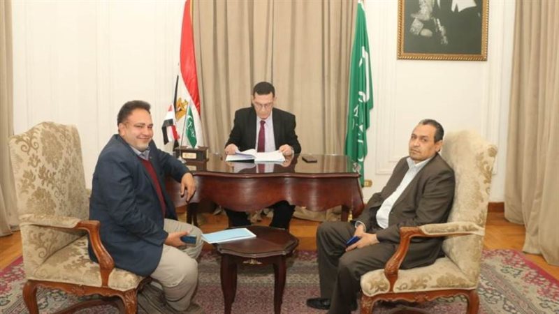 اللجنة المشرفة على