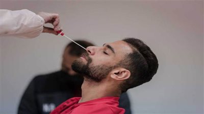 بعثة الأهلي تجري مسحة طبية قبل السفر للسودان لمواجهة الهلال 