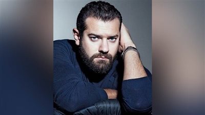 عمرو يوسف خارج سباق رمضان 2022