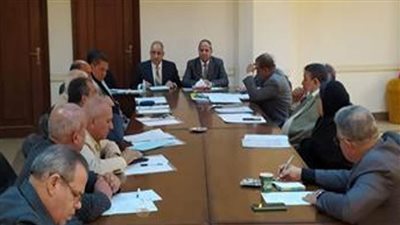 محافظ كفر الشيخ يشيد بروح التعاون بين مديرية التعليم ومجلس الأمناء 