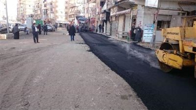 بتكلفة 5 ملايين جنيه.. أعمال رصف شارع التحرير بكفر صقر 