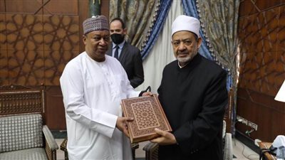 شيخ الأزهر يستقبل أمين عام منظمة 