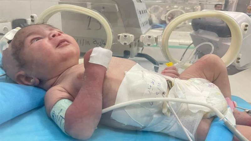 الطفل الذي تم إنقاذه