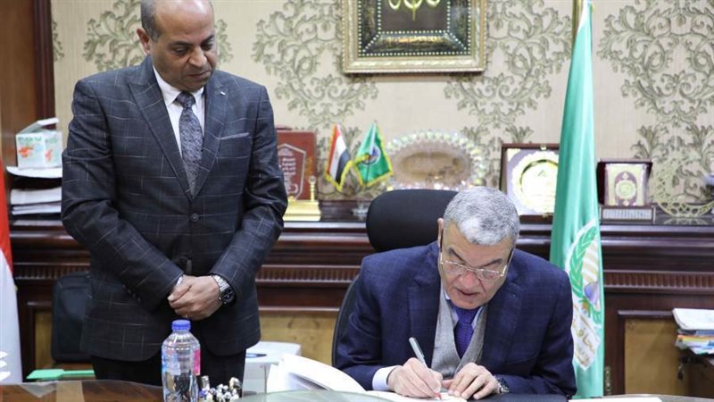 محافظ المنيا يعتمد