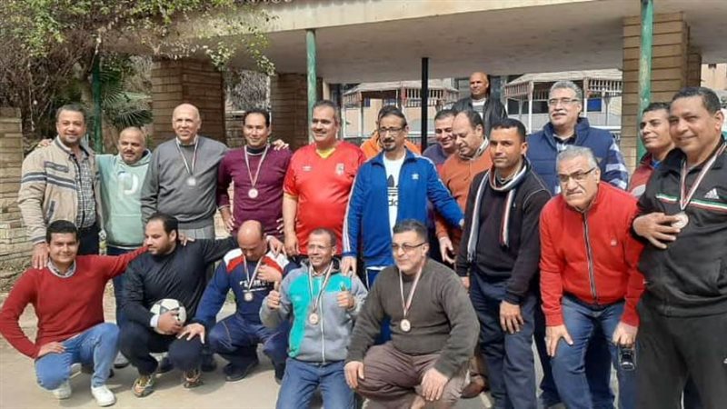 عميد تجارة بنها والعاملين