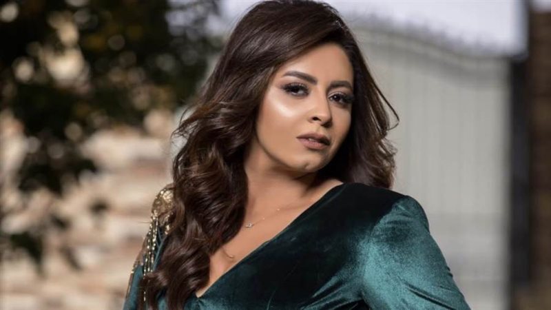 ياسمين نيازي