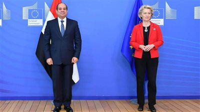 لقاء الرئيس السيسي وأورسولا فون ديرلاين × 3 صور