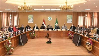 محافظ الشرقية: لن أسمح بوضع طوبة على الأرض الزراعية 