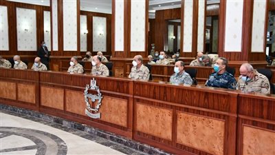 وزير الدفاع يشهد تنفيذ المرحلتين الثالثة والرابعة لمشروع مراكز القيادة الاستراتيجي التعبوي المشترك 