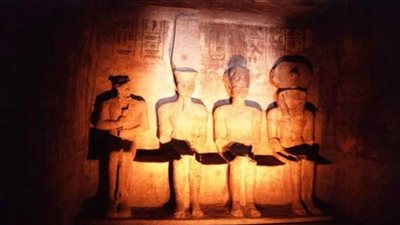 الآثار تبدأ تحضيراتها للاحتفال بظاهرة تعامد الشمس على تمثال رمسيس الثانى بأبوسمبل