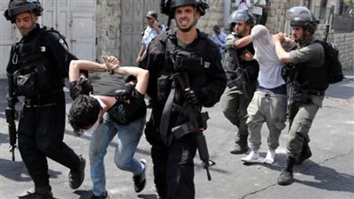  قوات الاحتلال تعتقل سبعة فلسطينيين من بلدة دير بلوط