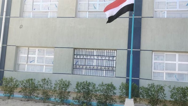 مدارس البحيرة تتزين