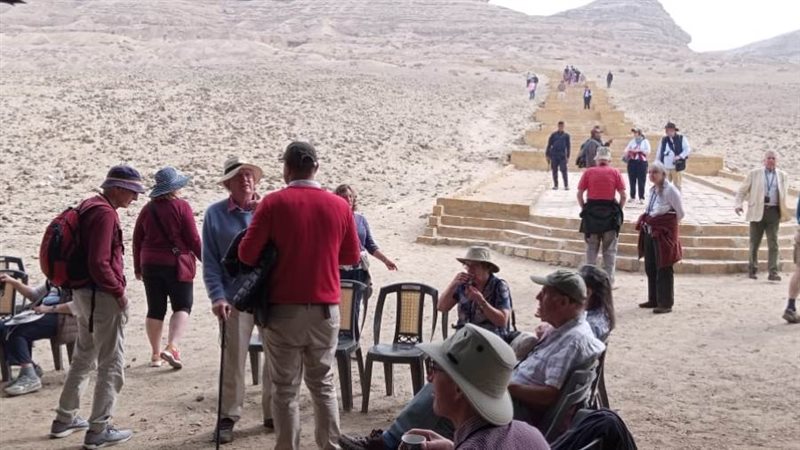 وفد انجليزي يزور