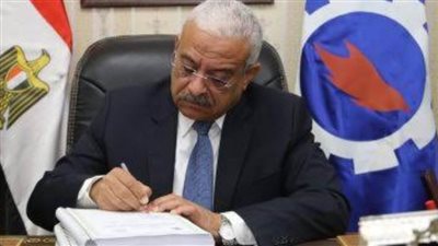 بنسبة 74.42% محافظ السويس يعتمد نتيجة الإعدادية