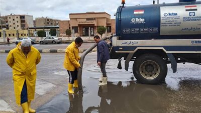 أجهزة المدن الجديدة تواجه موجة الطقس السييء وآثار سقوط مياه الأمطار (صور)