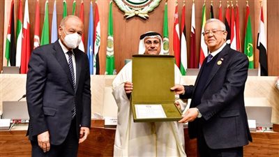 رئيس مجلس النواب يتسلم جائزة البرلمان العربي للعاصمة الإدارية كأفضل مشروع عربي