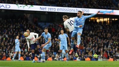 توتنهام يُهادي ليفربول بالفوز على مانشستر سيتي في البريميرليج