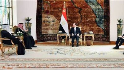 الرئيس السيسي يؤكد حرص مصر على تطوير التعاون الوثيق والمتميز مع الكويت