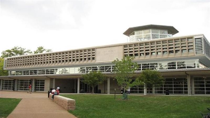 جامعة واشنطن الأمريكية