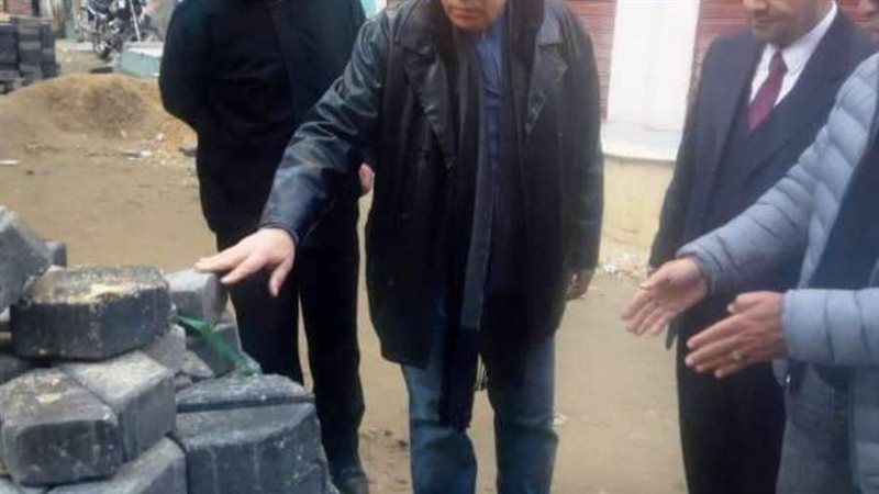 محافظ الشرقية خلال