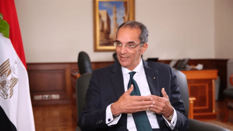 الدكتور عمرو طلعت