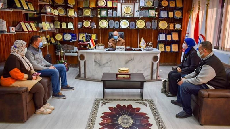 وكيل الصحة خلال اجتماعه