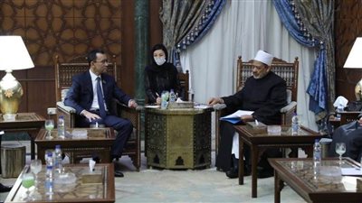 الرئيس الكازاخي يدعو شيخ الأزهر لزيارة كازاخستان وافتتاح مؤتمر زعماء الأديان السابع