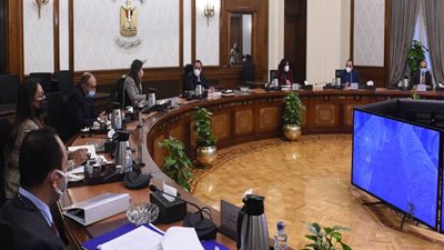 رئيس الوزراء يتابع ملفات عمل صندوق مصر السيادي