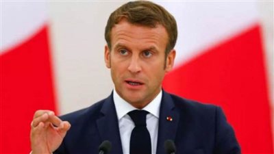 الرئيس الفرنسي يرأس اجتماعاً لمجلس الدفاع لبحث أزمة أوكرانيا