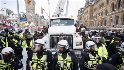 الشرطة الكندية تستعيد السيطرة على وسط أوتاوا بعد 24 يوما من الاحتجاجات