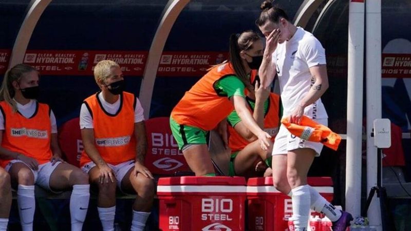 ميكايلا مور