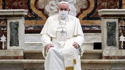 بابا الفاتيكان يعرب عن قلقه إزاء الوضع في أوكرانيا