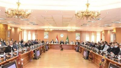 محافظ الشرقية يشدد علي إسراع الخطي في تنفيذ الخطة الاستثمارية